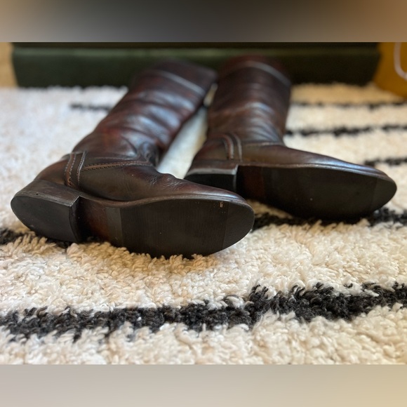 Frye ‘Melissa Trapunto’ Boots - Picture 5 of 7